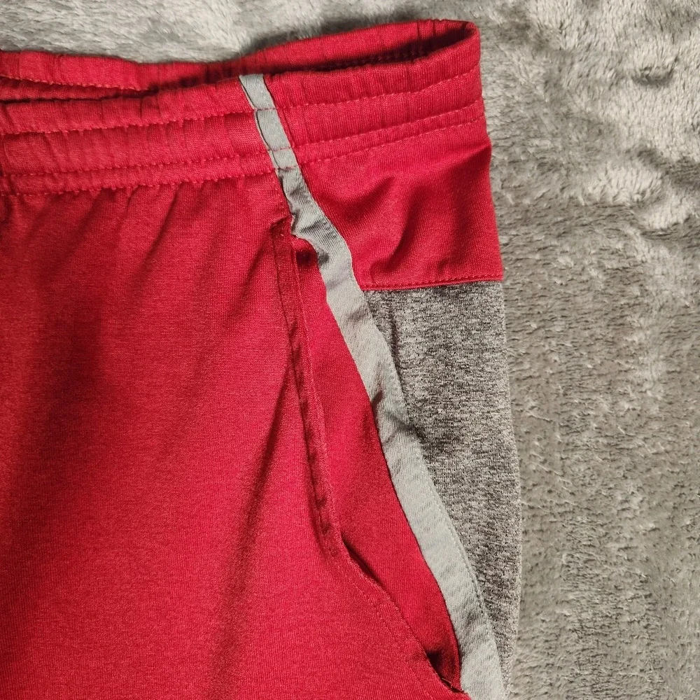 Nike Running Shorts Men's 38X9 Red Gray Fit Dry Medium‎ Quick Dry